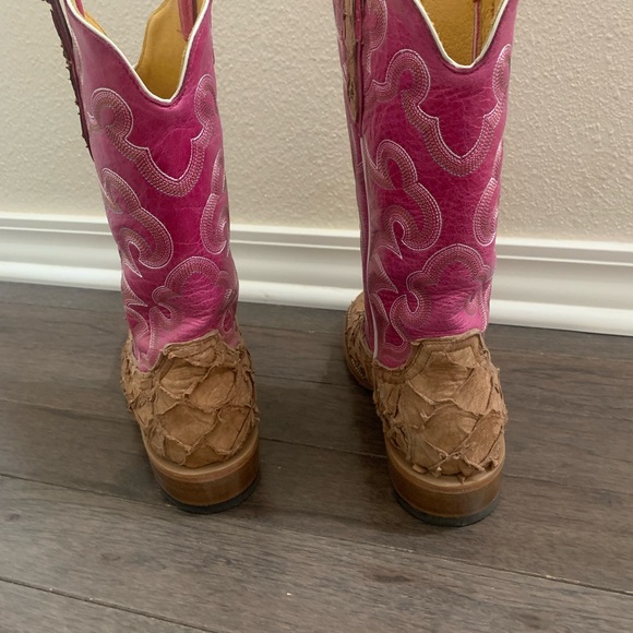 Pink and Tan Women's Natural Exotic Arapaima Western Boots - Picture 3 of 5